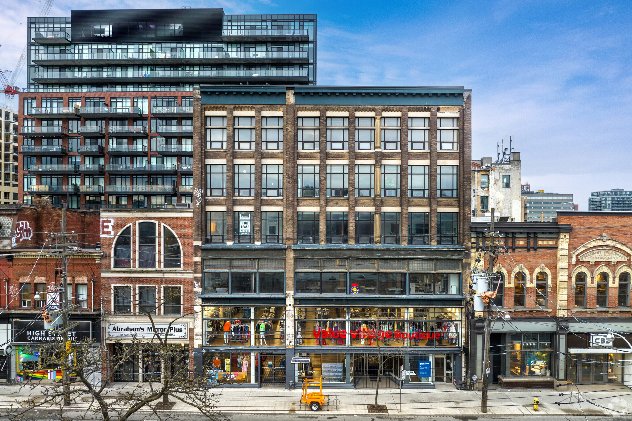 639 Queen St W, Toronto, ON en alquiler Foto del edificio- Imagen 1 de 28