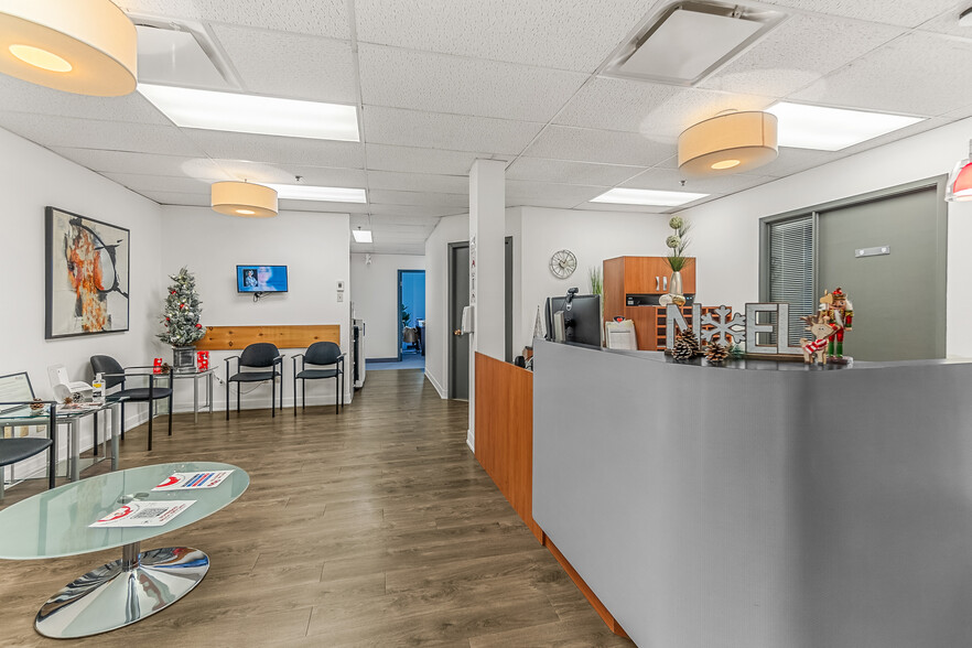 2750 Ch Sainte-Foy, Québec, QC en alquiler - Foto del interior - Imagen 2 de 13