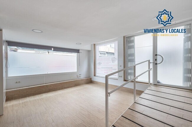 Más detalles de Calle Martín Bohorquez, Granada - Local en venta