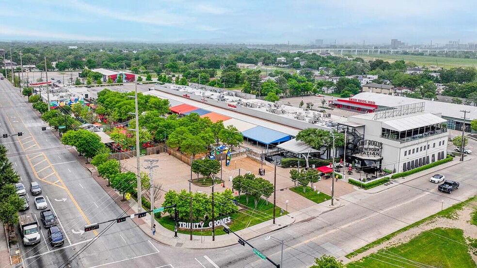 3011 Gulden Ln, Dallas, TX en alquiler - Foto del edificio - Imagen 1 de 3