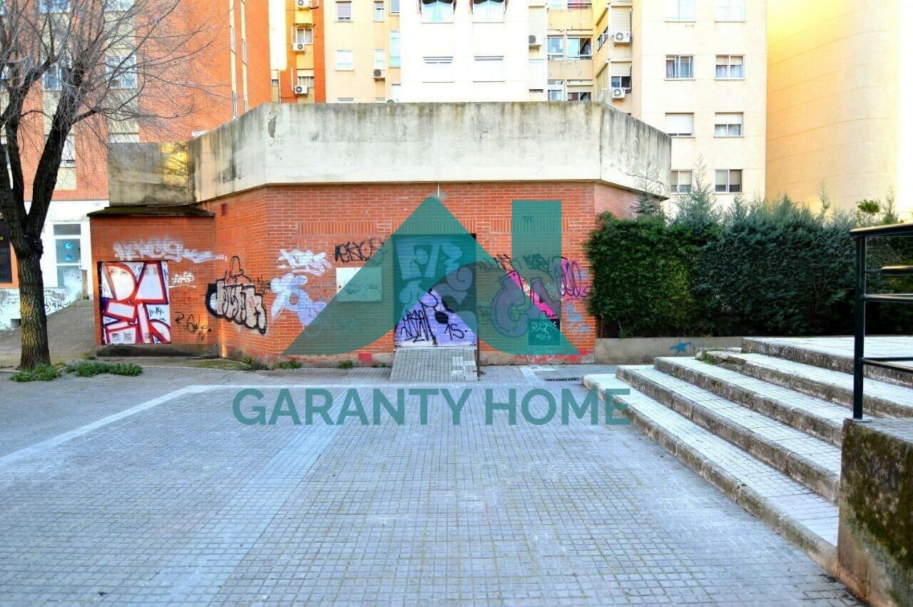 Local en venta - Zona Moctezuma - 10005 Cáceres - 156 m² | LoopNet