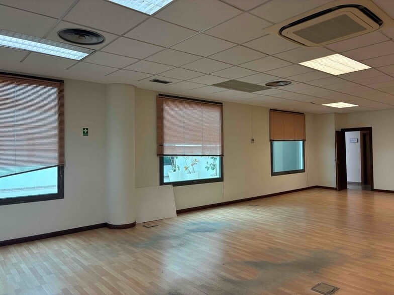 Avenida de España, 17, Alcobendas, Madrid en alquiler - Foto del edificio - Imagen 1 de 2