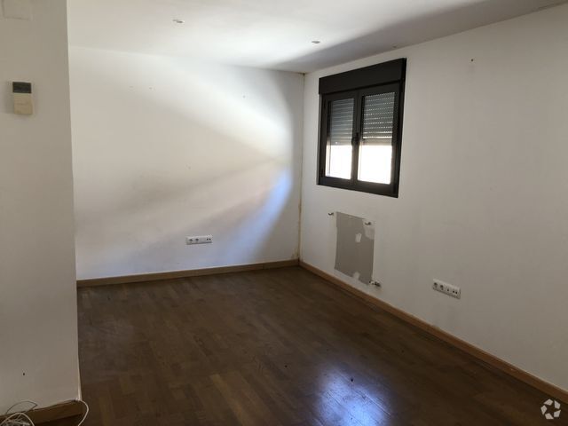 Ávila, AVI 05005 - Unidad Puerta 01, Esc. 1 - - Foto del interior - Image 2 of 19