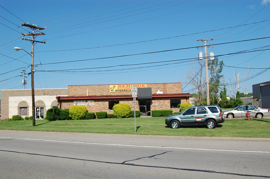 33380-33386 Groesbeck Hwy, Fraser, MI en venta - Foto del edificio - Imagen 1 de 2