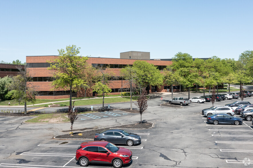 2025 Lincoln Hwy, Edison, NJ en alquiler - Foto del edificio - Imagen 1 de 6