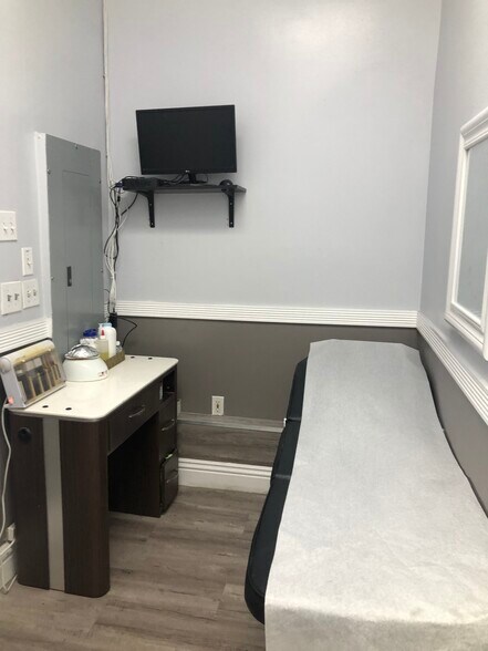 11032-11042 Ventura Blvd, Studio City, CA en alquiler - Foto del edificio - Imagen 3 de 9