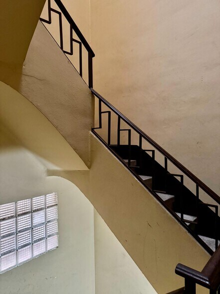 Edificio residencial en Figueres, Gerona en venta - Foto del interior - Imagen 2 de 17