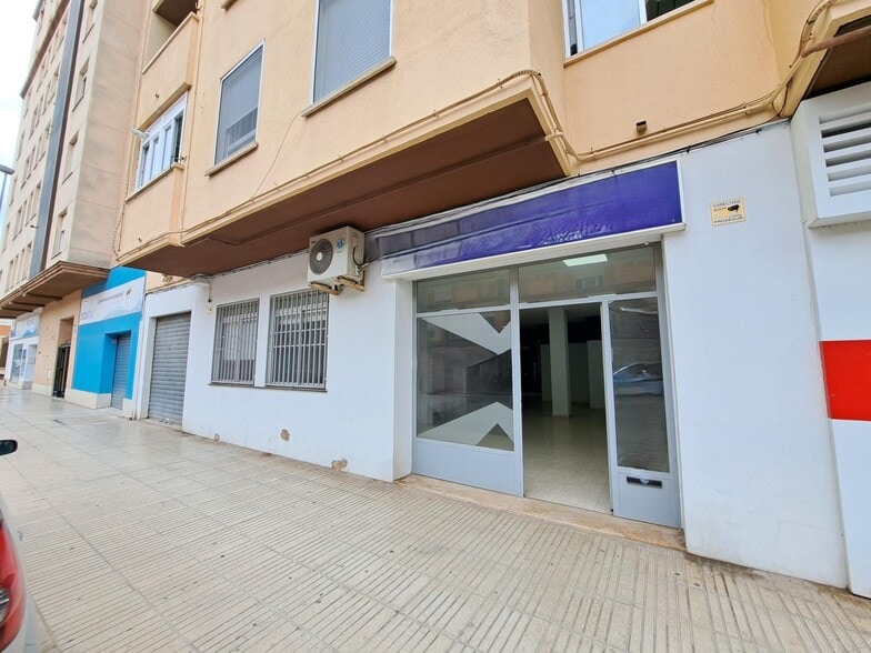 Local en Alzira en venta - Foto del edificio - Imagen 1 de 16