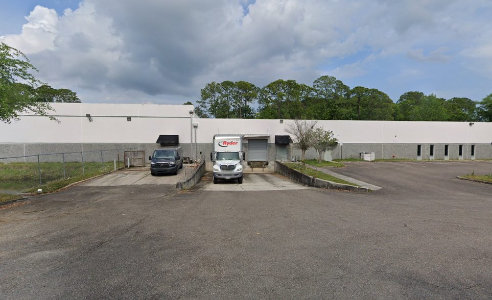 5343 Bowden Rd, Jacksonville, FL en alquiler - Foto del edificio - Imagen 2 de 3