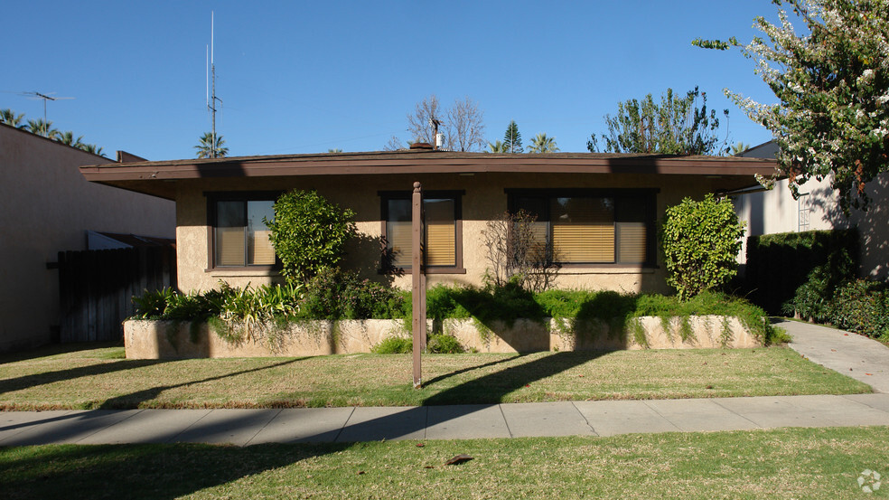 115 E Bonita Ave, San Dimas, CA en alquiler - Foto del edificio - Imagen 2 de 29