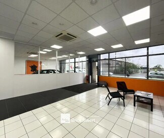 Más detalles de 163 Avenue Franklin Roosevelt, Décines-Charpieu - Local, nave en alquiler