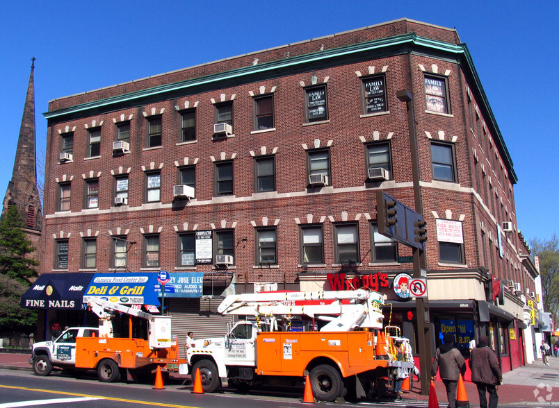 15533 Jamaica Ave, Jamaica, NY en alquiler - Foto del edificio - Imagen 3 de 3