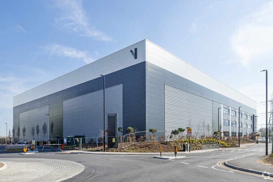 Jenkins Ln, Barking en alquiler - Foto del edificio - Imagen 2 de 4