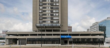 100 1st Ave NE, Cedar Rapids, IA en alquiler Foto del edificio- Imagen 1 de 31