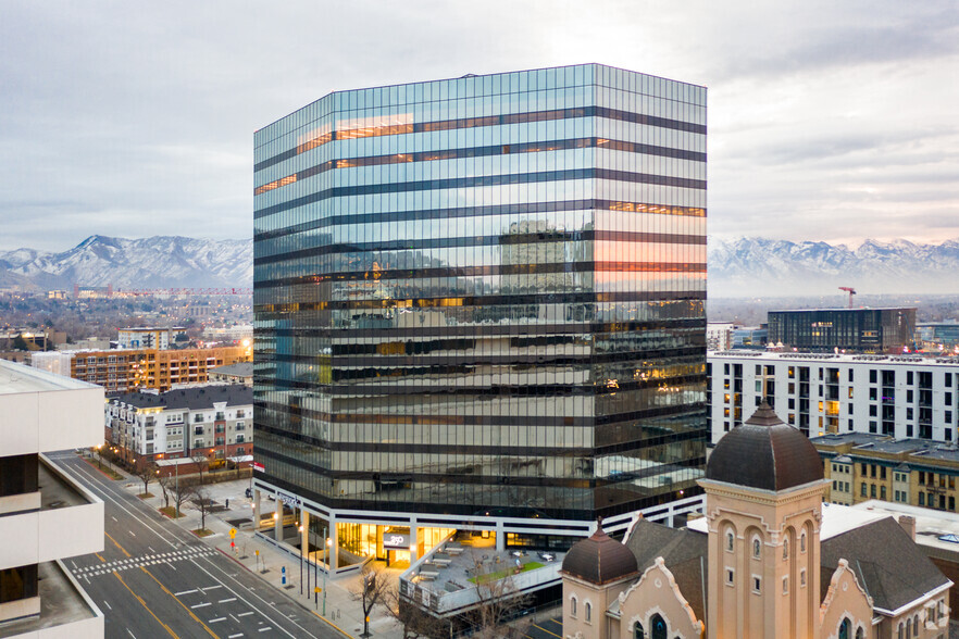 250 E 200 S, Salt Lake City, UT en alquiler - Foto del edificio - Imagen 1 de 15