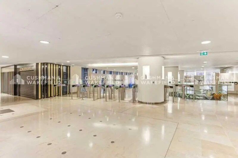 Oficina en Puteaux en venta Vestíbulo- Imagen 1 de 9