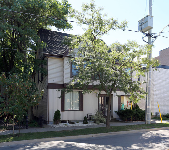 200 King St, St Catharines, ON en venta - Foto del edificio - Imagen 2 de 2