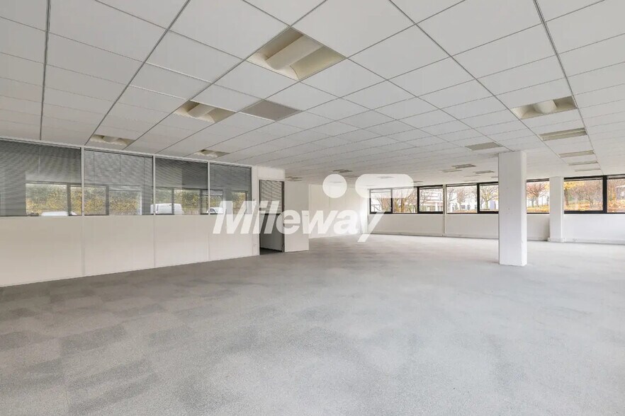 21 Rue Du Petit Albi, Osny en alquiler - Foto del edificio - Imagen 2 de 11