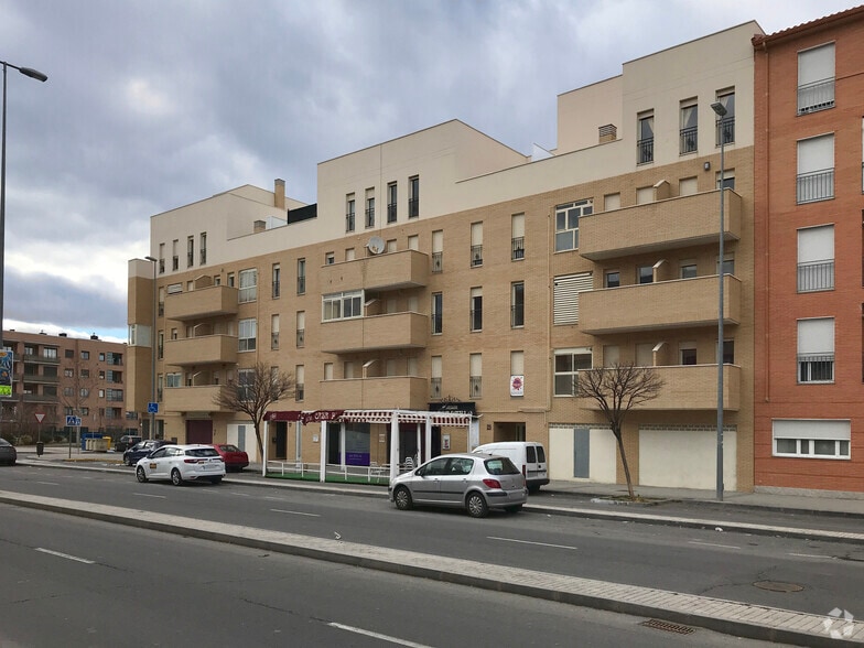 Avenida de los Derechos Humanos, Ávila, Ávila en venta - Foto del edificio - Imagen 3 de 6