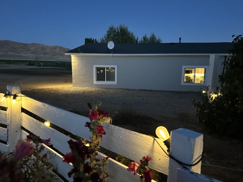 555 Innean Rd, Winnemucca, NV en venta - Foto del edificio - Imagen 2 de 44