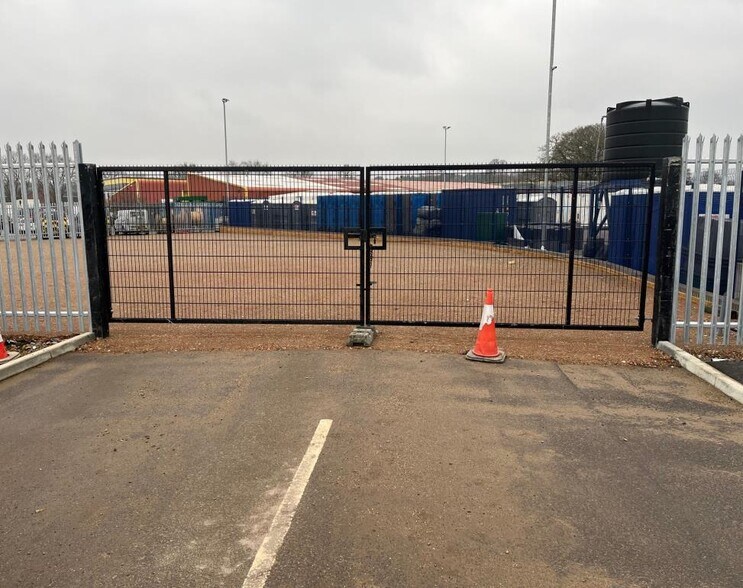 Castleman Close, Three Legged Cross en alquiler - Foto del edificio - Imagen 3 de 3