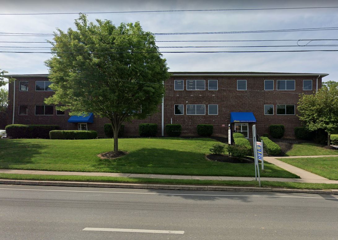 3748 W Chester Pike, Newtown Square, PA en alquiler Foto del edificio- Imagen 1 de 2