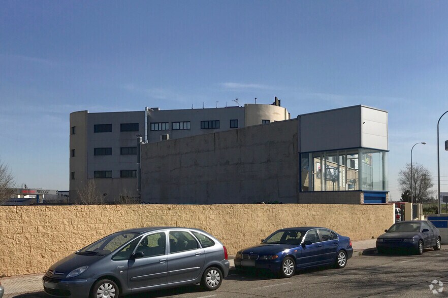 Avenida Real de Pinto, 158, Madrid, Madrid en alquiler - Foto del edificio - Imagen 3 de 4