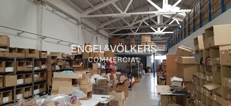 Nave en Sabadell, Barcelona en venta - Foto del interior - Imagen 2 de 8