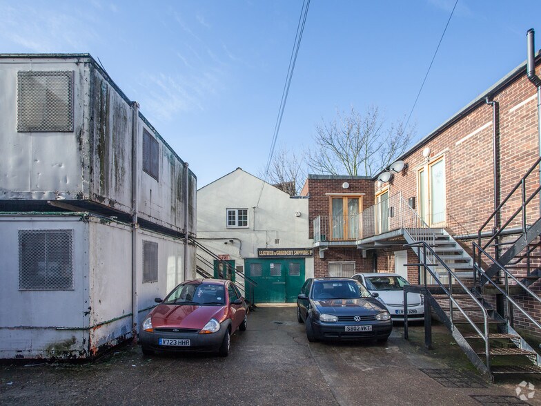 149-155 High St, New Malden en venta - Foto del edificio - Imagen 2 de 3