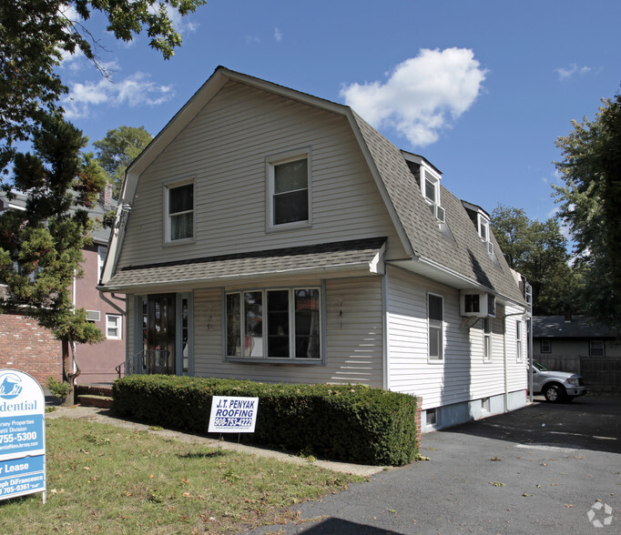 2105 Park Ave, South Plainfield, NJ en alquiler - Foto del edificio - Imagen 2 de 2