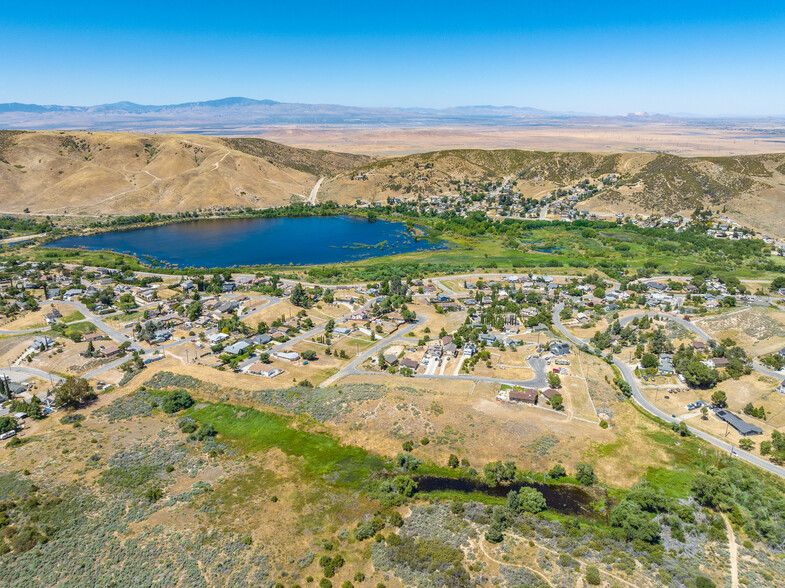 42701 Ranch Club Rd, Lake Hughes, CA en venta - Foto del edificio - Imagen 1 de 18