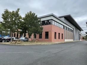 Naves en Villeneuve-la-Garenne en alquiler Foto del edificio- Imagen 1 de 10