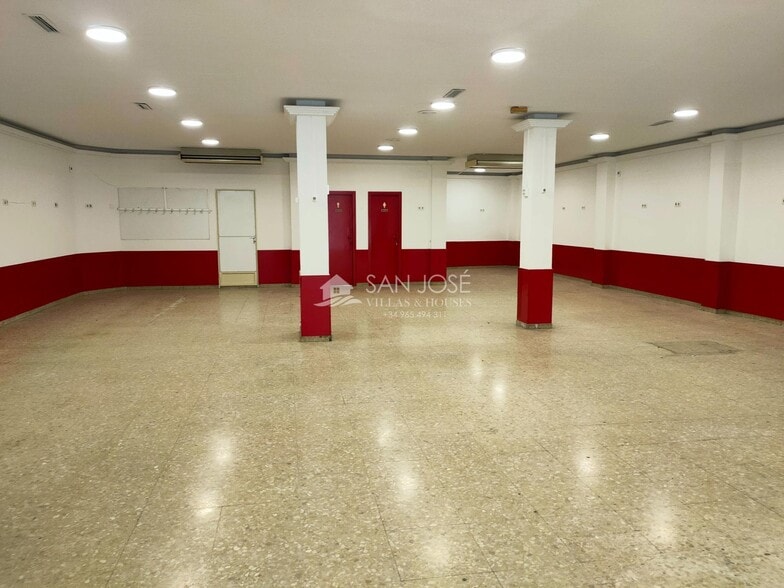 Local en Aspe en alquiler - Foto del edificio - Imagen 2 de 16