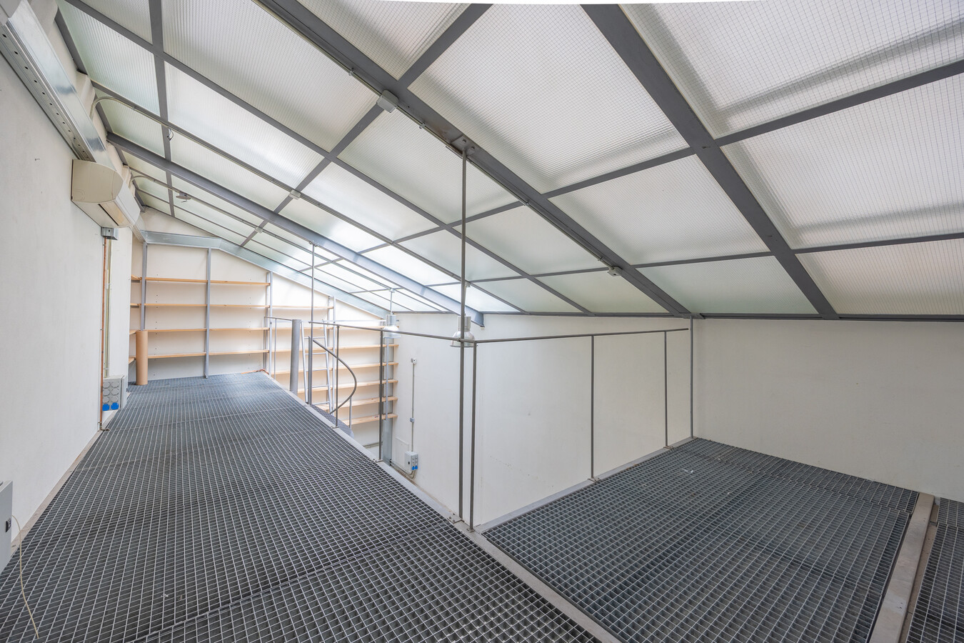 Madrid, MAD 28010 - Unidad 1 -  - Foto del interior - Image 2 of 4