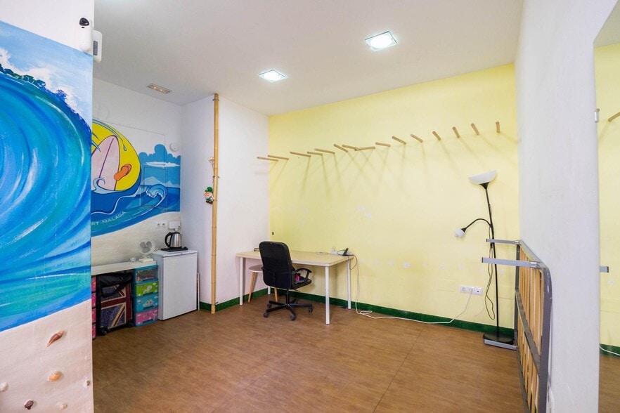 Calle Pintor Casilari Roldán, 2, Málaga, Málaga en venta - Foto del edificio - Imagen 3 de 18