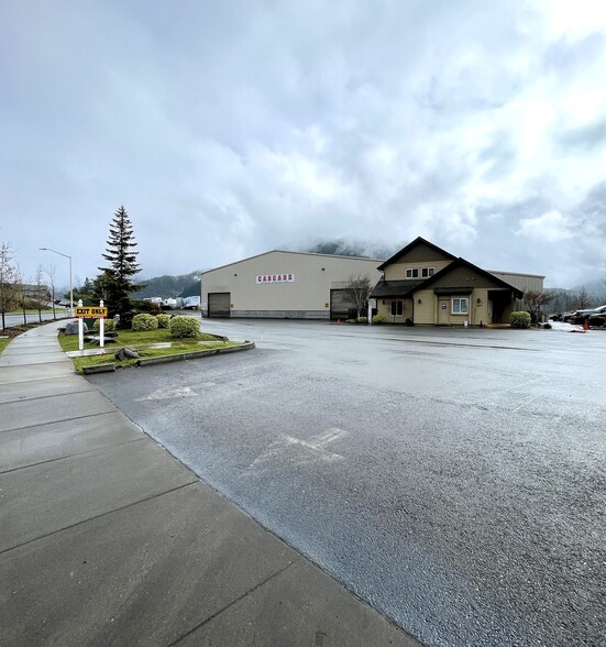 2207 NE Industry Dr, Grants Pass, OR en venta - Foto del edificio - Imagen 3 de 29