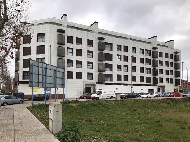 Más detalles de Avenida Francisco Aguirre, 331, Talavera de la Reina - Edificio residencial​ en venta