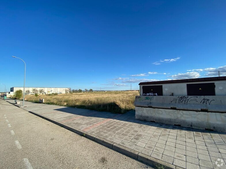 Calle José Luis Gómez Pallares, 6, Cubas de la Sagra, Madrid en venta - Foto del edificio - Imagen 3 de 6