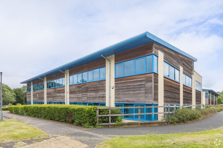 1-4 Whittle Ct, Milton Keynes en alquiler - Foto del edificio - Imagen 3 de 3