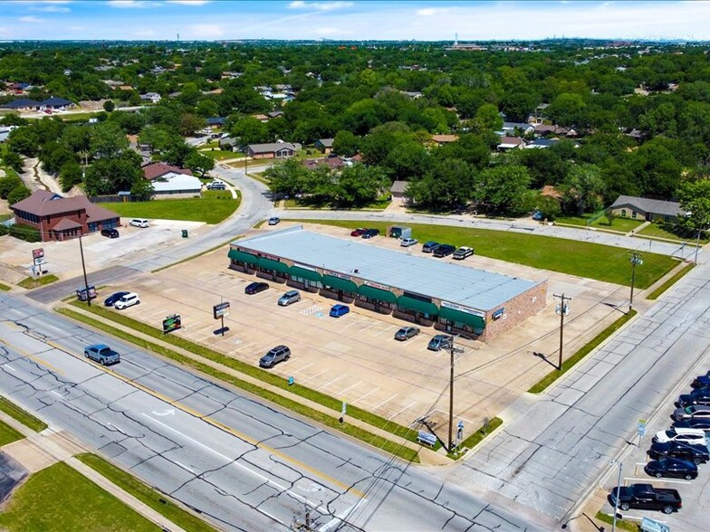 6101 Watauga Rd, Watauga, TX en alquiler - Foto del edificio - Imagen 1 de 8