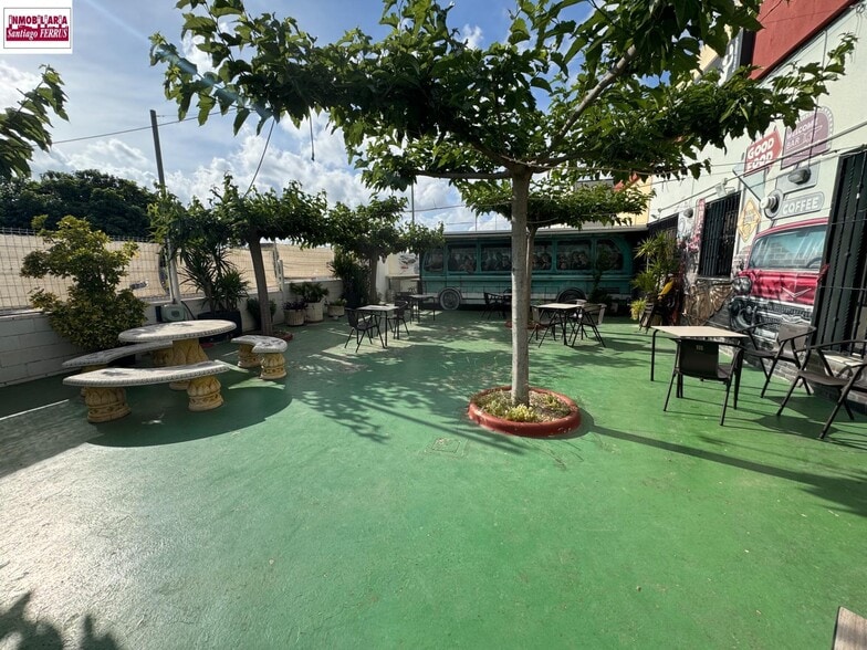 Local en València en venta - Foto del edificio - Imagen 1 de 50