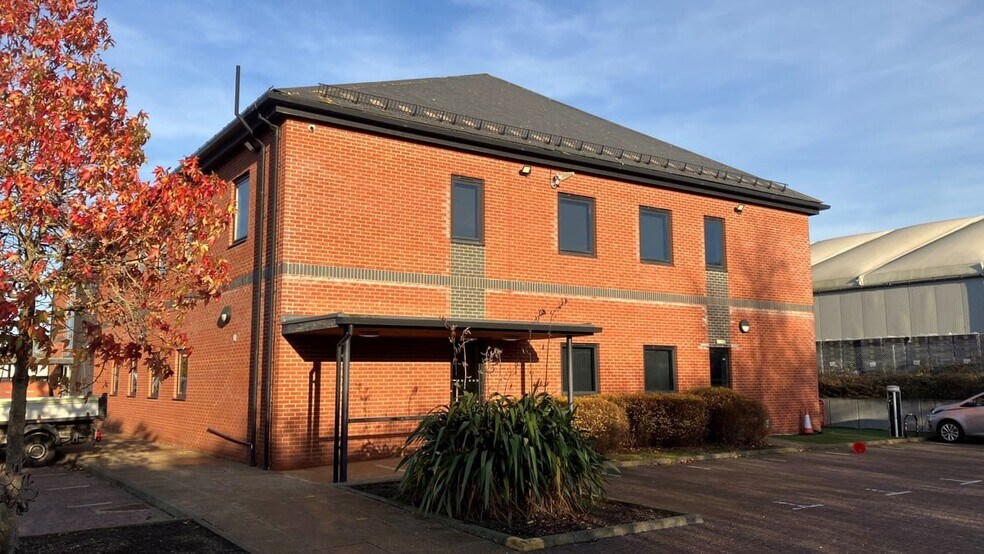 280 Fifers Ln, Norwich en alquiler - Foto del edificio - Imagen 2 de 2