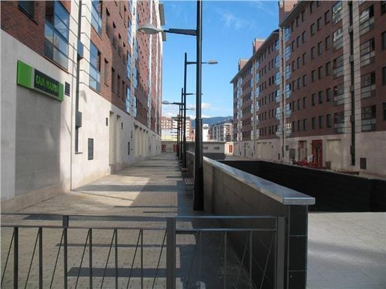 Local en Ponferrada, León en alquiler - Foto del edificio - Imagen 1 de 2