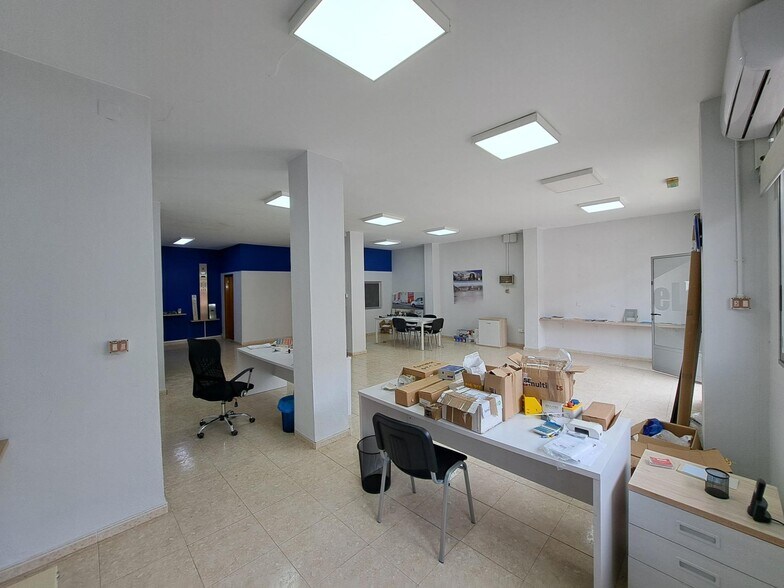 Local en Alzira en venta - Foto del edificio - Imagen 3 de 16