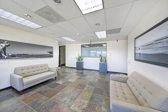 8400 Miramar Rd, San Diego, CA en alquiler Foto del interior- Imagen 2 de 9