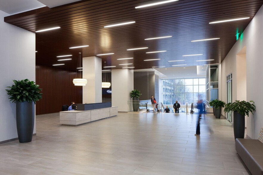 421 Fayetteville St, Raleigh, NC en alquiler - Lobby - Imagen 3 de 13