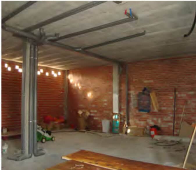 Local en Piélagos en venta - Foto del edificio - Imagen 2 de 7