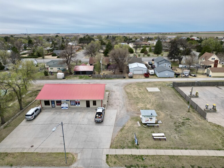 405 W Carthage St, Meade, KS en venta - Foto del edificio - Imagen 1 de 33