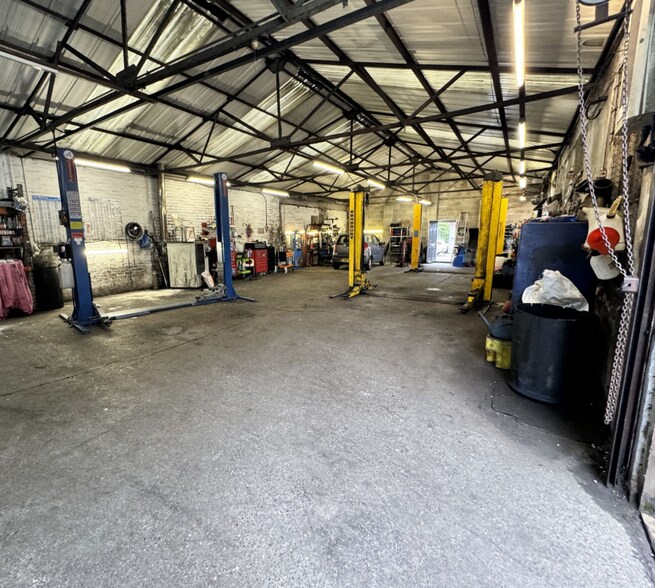 Barnsley Road, Cudworth cartera de 3 inmuebles en venta en LoopNet.es - Foto del interior - Imagen 3 de 7