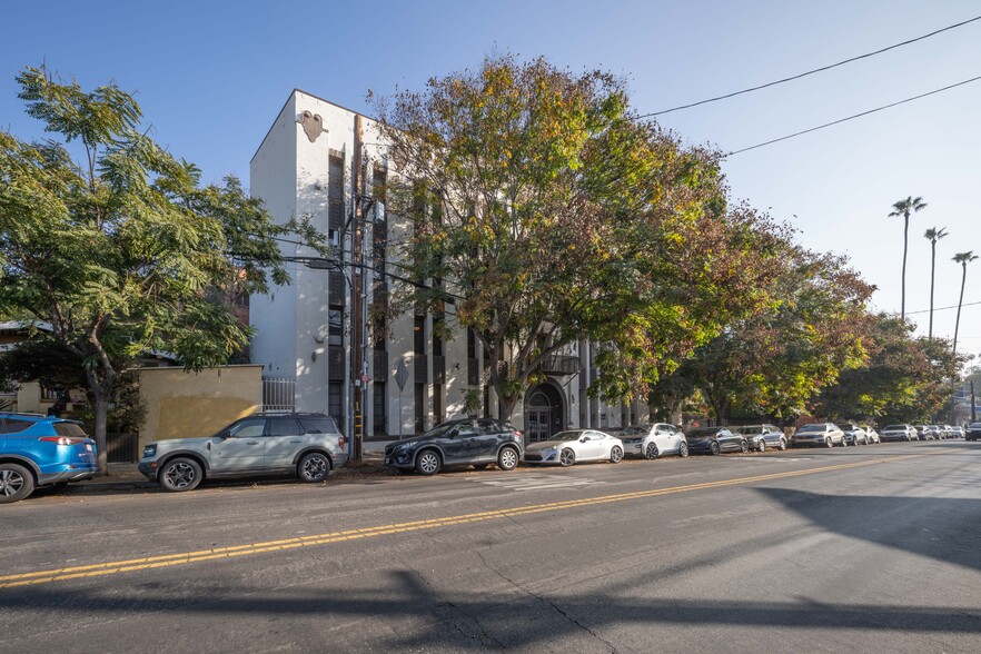 1650 Echo Park Ave, Los Angeles, CA en venta - Foto del edificio - Imagen 2 de 25